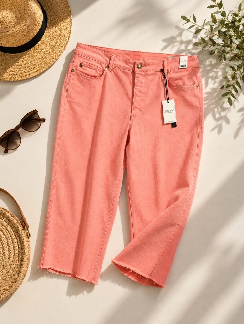 Judy Blue NWT Dyed Pink Cropped Raw Hem High Waist Stretch Pants. Ladies 24W